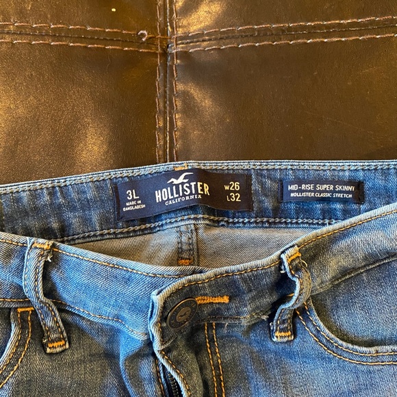 Jeans - Picture 1 of 2